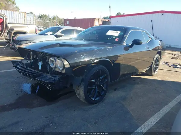 2C3CDZAG4PH582230 2023 DODGE CHALLENGER - Image 2