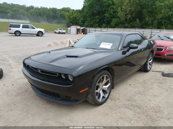 2C3CDZAG5GH131713 2016 DODGE CHALLENGER - Image 2