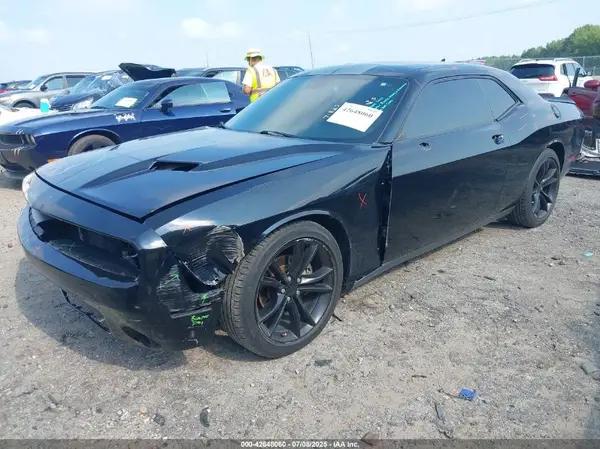 2C3CDZAG5GH131937 2016 DODGE CHALLENGER - Image 2