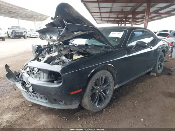 2C3CDZAG5GH157888 2016 DODGE CHALLENGER - Image 2