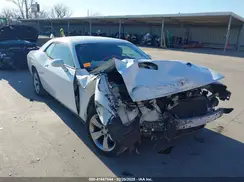 2C3CDZAG5GH177591 2016 DODGE CHALLENGER