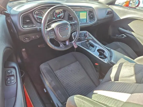 2C3CDZAG5GH240138 2016 DODGE CHALLENGER - Image 8