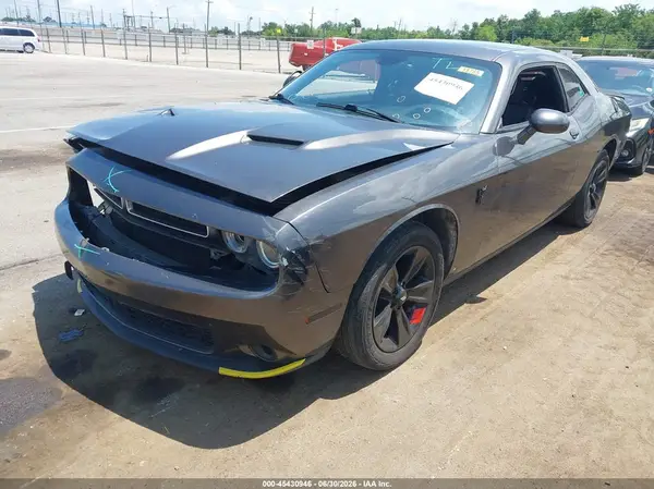 2C3CDZAG5GH301438 2016 DODGE CHALLENGER - Image 2