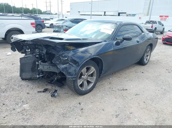 2C3CDZAG5GH316005 2016 DODGE CHALLENGER - Image 2