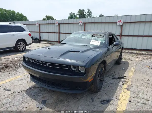 2C3CDZAG5GH349845 2016 DODGE CHALLENGER - Image 2