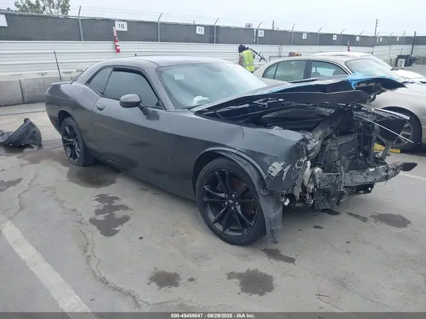 2C3CDZAG5HH501592 2017 DODGE CHALLENGER - Image 1