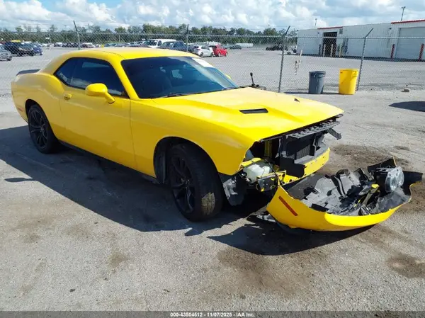 2C3CDZAG5HH555569 2017 DODGE CHALLENGER - Image 1