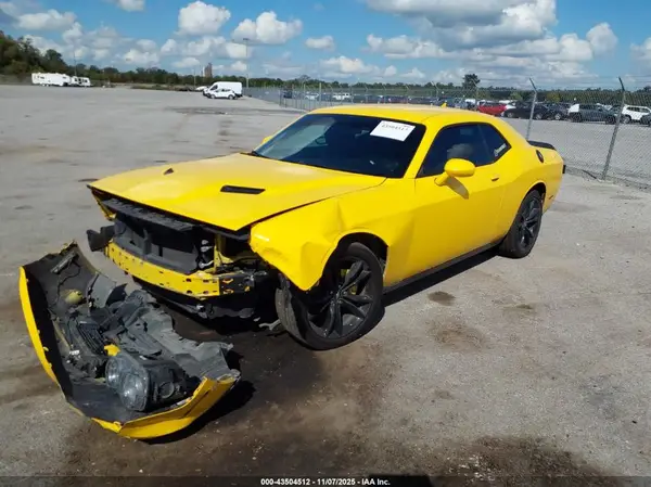 2C3CDZAG5HH555569 2017 DODGE CHALLENGER - Image 2