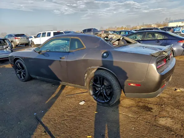 2C3CDZAG5HH572968 2017 DODGE CHALLENGER - Image 2
