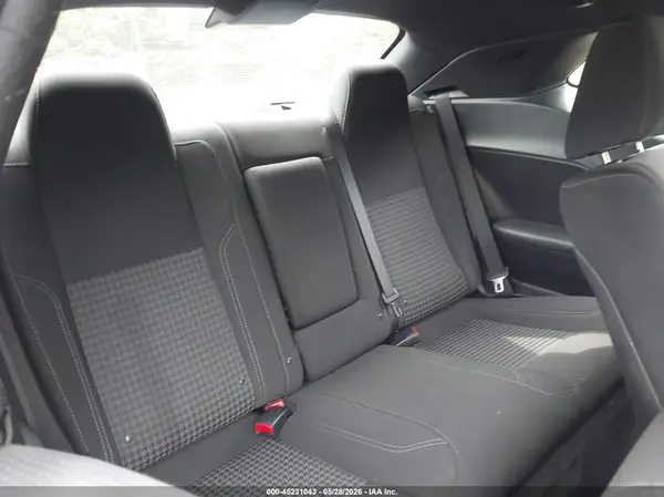 2C3CDZAG5HH573697 2017 DODGE CHALLENGER - Image 8