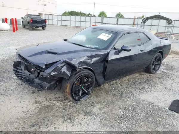 2C3CDZAG5HH578012 2017 DODGE CHALLENGER - Image 2