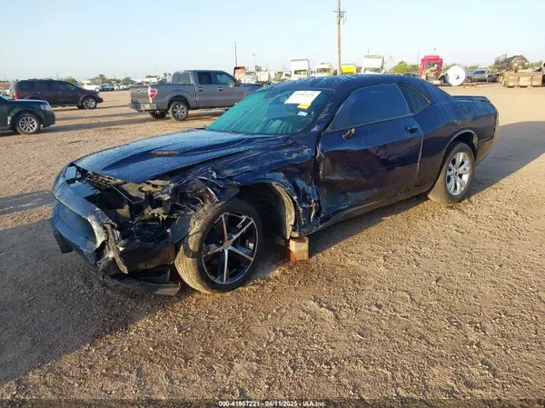 2C3CDZAG5HH578236 2017 DODGE CHALLENGER - Image 2