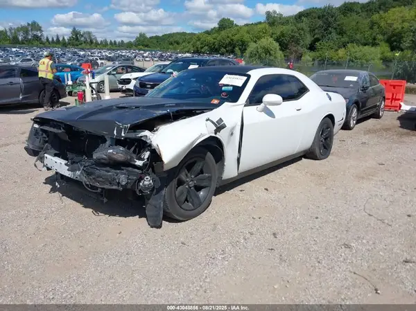 2C3CDZAG5HH605905 2017 DODGE CHALLENGER - Image 2