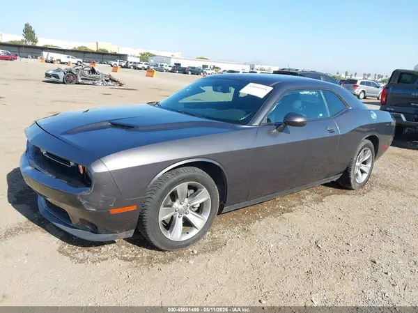2C3CDZAG5HH629184 2017 DODGE CHALLENGER - Image 2
