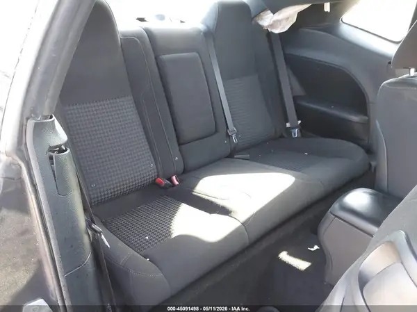 2C3CDZAG5HH629184 2017 DODGE CHALLENGER - Image 8