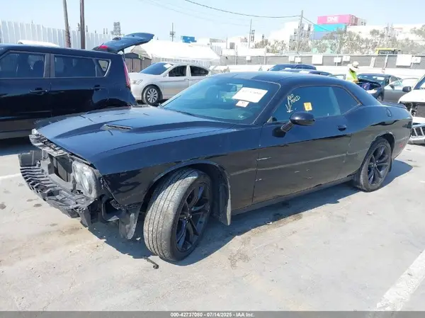 2C3CDZAG5HH636197 2017 DODGE CHALLENGER - Image 2