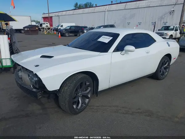 2C3CDZAG5JH116572 2018 DODGE CHALLENGER - Image 2