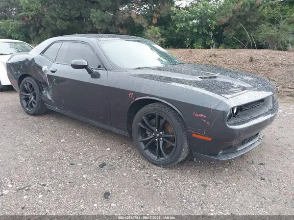 2C3CDZAG5JH116586 2018 DODGE CHALLENGER - Image 1