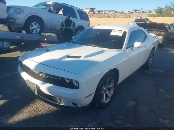 2C3CDZAG5JH127880 2018 DODGE CHALLENGER - Image 2