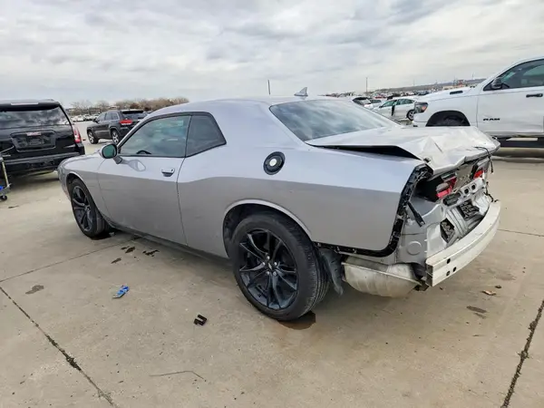 2C3CDZAG5JH131511 2018 DODGE CHALLENGER - Image 2
