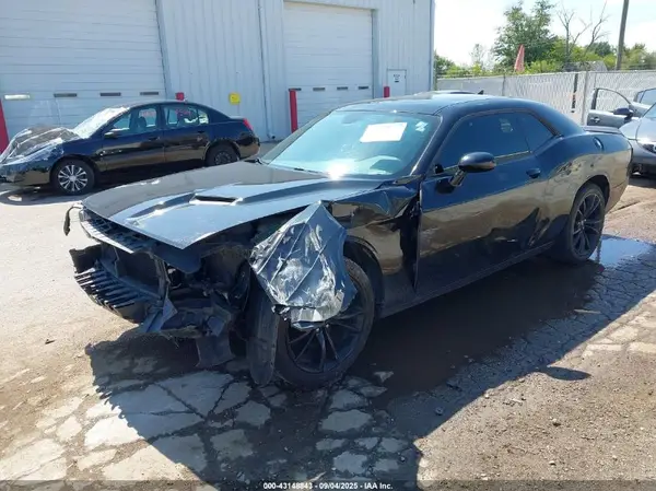 2C3CDZAG5JH161897 2018 DODGE CHALLENGER - Image 2