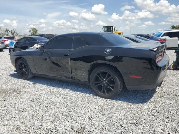 2C3CDZAG5JH165979 2018 DODGE CHALLENGER - Image 2