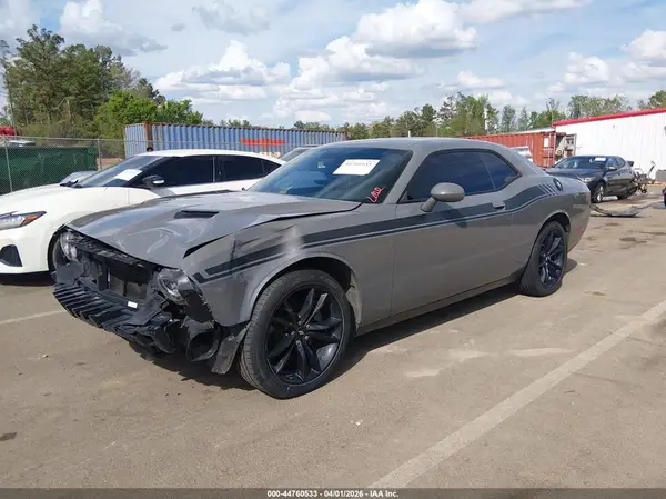 2C3CDZAG5JH177923 2018 DODGE CHALLENGER - Image 2