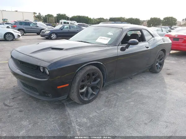 2C3CDZAG5JH178716 2018 DODGE CHALLENGER - Image 2