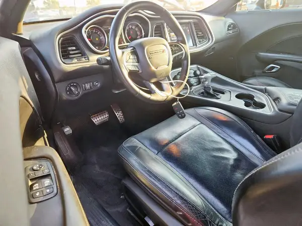 2C3CDZAG5JH202559 2018 DODGE CHALLENGER - Image 8