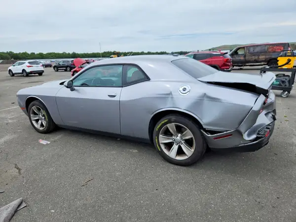 2C3CDZAG5JH237523 2018 DODGE CHALLENGER - Image 2