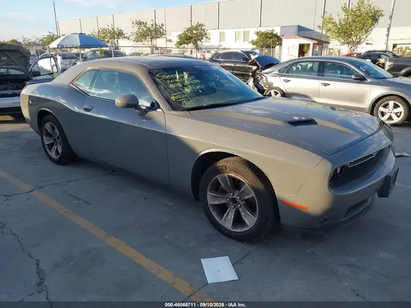2C3CDZAG5JH242432 2018 DODGE CHALLENGER - Image 1