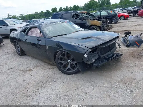 2C3CDZAG5JH255567 2018 DODGE CHALLENGER - Image 1