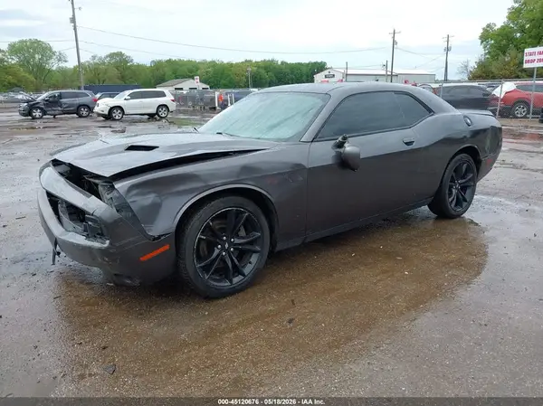 2C3CDZAG5JH276869 2018 DODGE CHALLENGER - Image 2
