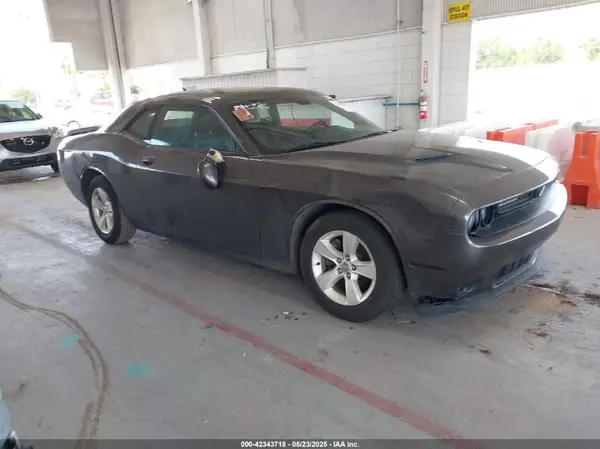 2C3CDZAG5JH339596 2018 DODGE CHALLENGER - Image 1