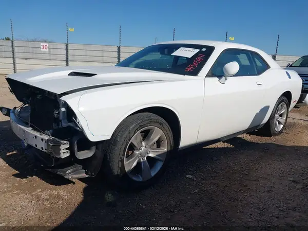 2C3CDZAG5KH321664 2019 DODGE CHALLENGER - Image 2