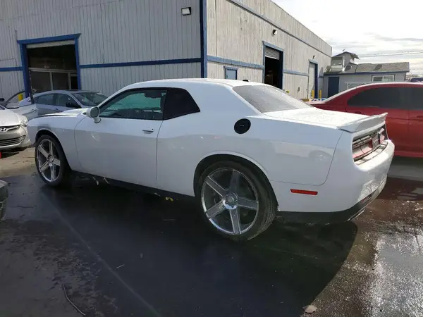 2C3CDZAG5KH583752 2019 DODGE CHALLENGER - Image 2