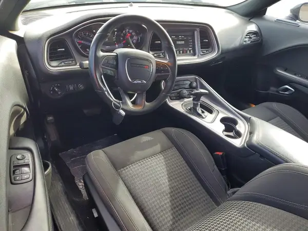 2C3CDZAG5KH596646 2019 DODGE CHALLENGER - Image 8