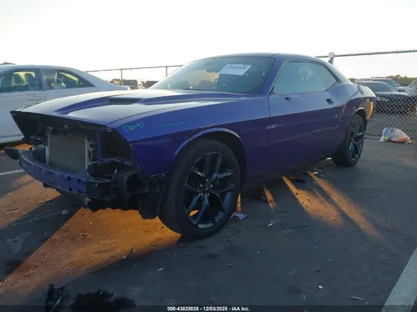 2C3CDZAG5KH617611 2019 DODGE CHALLENGER - Image 2