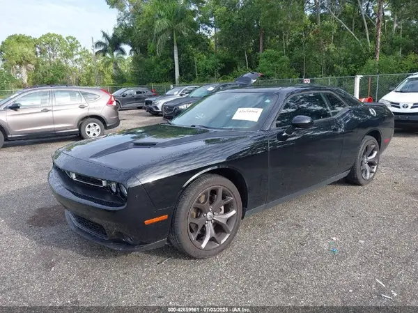 2C3CDZAG5KH667375 2019 DODGE CHALLENGER - Image 2