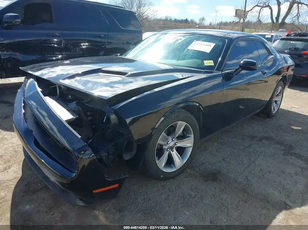 2C3CDZAG5KH672060 2019 DODGE CHALLENGER - Image 2