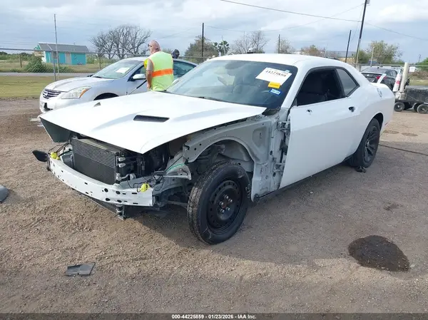 2C3CDZAG5KH687769 2019 DODGE CHALLENGER - Image 2