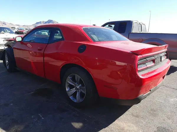 2C3CDZAG5KH723458 2019 DODGE CHALLENGER - Image 2