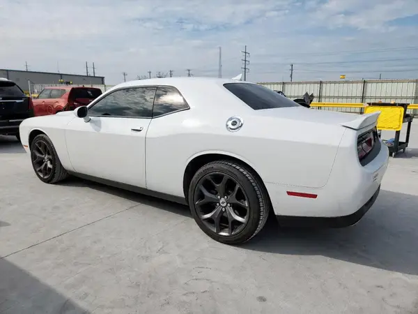 2C3CDZAG5KH751485 2019 DODGE CHALLENGER - Image 2