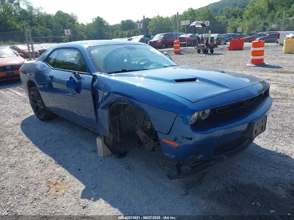 2C3CDZAG5NH143695 2022 DODGE CHALLENGER - Image 1