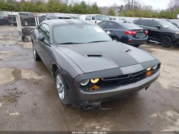 2C3CDZAG5NH211347 2022 DODGE CHALLENGER - Image 1