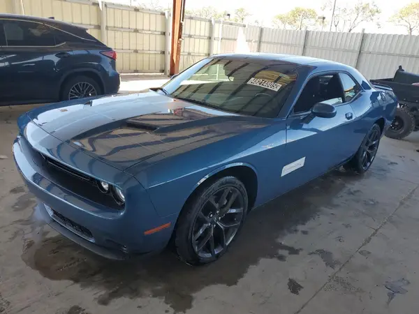 2C3CDZAG5NH238659 2022 DODGE CHALLENGER - Image 1