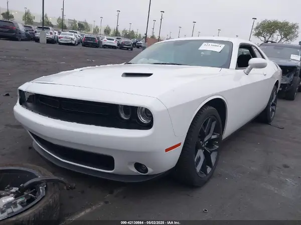 2C3CDZAG5PH563251 2023 DODGE CHALLENGER - Image 2