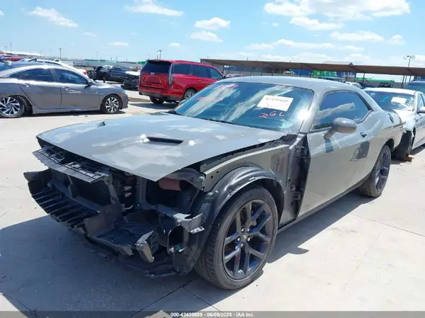 2C3CDZAG5PH637851 2023 DODGE CHALLENGER - Image 2