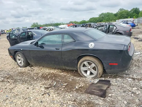 2C3CDZAG6GH209643 2016 DODGE CHALLENGER - Image 2