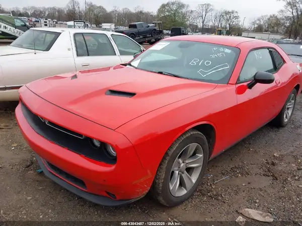 2C3CDZAG6GH245235 2016 DODGE CHALLENGER - Image 2